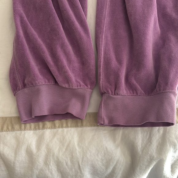 Suzie Kondi Velour set - Picture 9 of 9